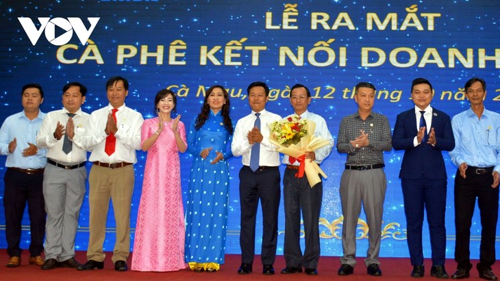 Zahlreiche Aktivitäten zum Tag der vietnamesischen Unternehmer - ảnh 1