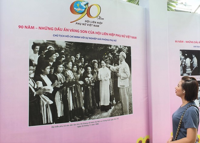 Ausstellung “90 Jahre – Meilensteine der vietnamesischen Frauenunion“ - ảnh 1