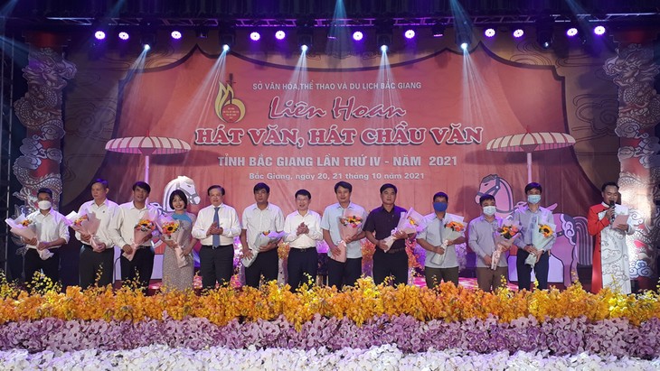 Festival des Chau Van-Gesangs der Provinz Bac Giang 2021 - ảnh 1