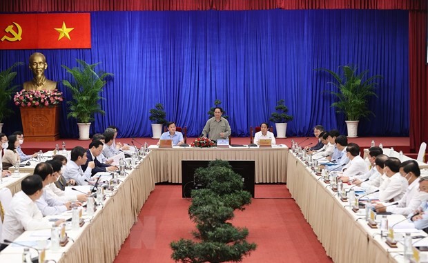 Premierminister Pham Minh Chinh: Bautempo der Autobahn soll gefördert werden - ảnh 1