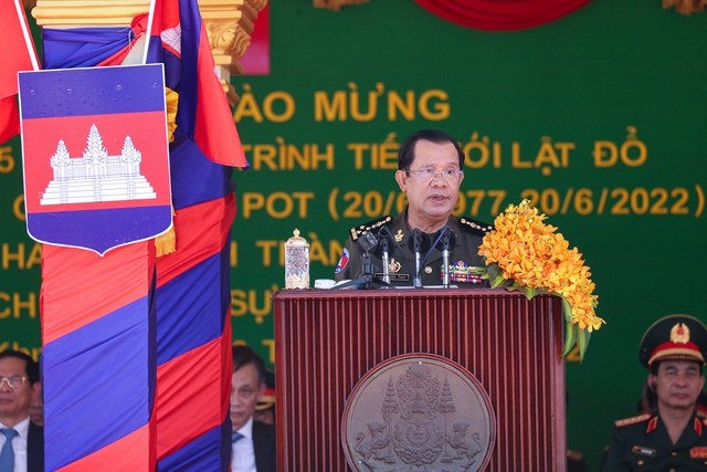 Feier zum 45. Jahrestag der Reise des Premierministers Hun Sen zum Sturz des Pol Pot-Regimes  - ảnh 2