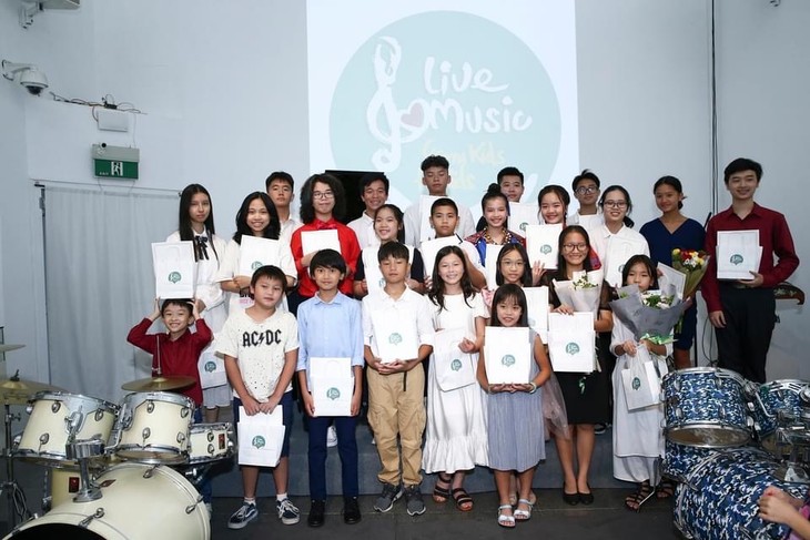 “Live Music from Kids to Kids” – Musikspielplatz für vietnamesische Kinder aus der ganzen Welt - ảnh 1
