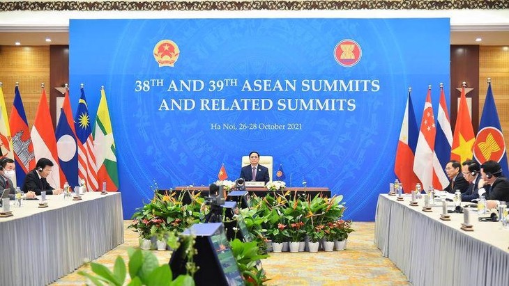 Gemeinsam mit der ASEAN bemüht sich Vietnam um den Aufbau einer starken Gemeinschaft - ảnh 1