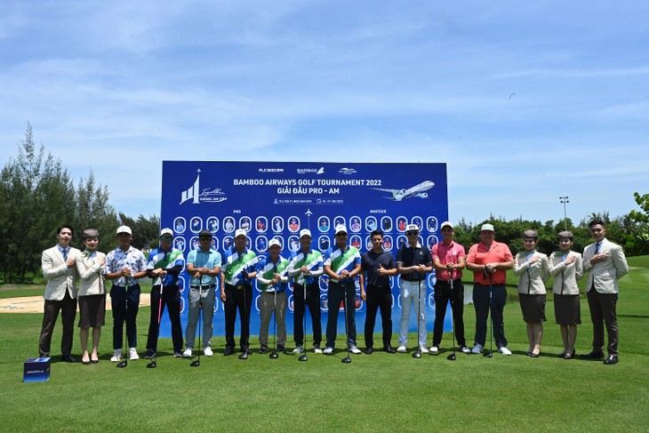 Start des Golfturniers Bamboo Airways Golf Tournament 2022 - ảnh 1