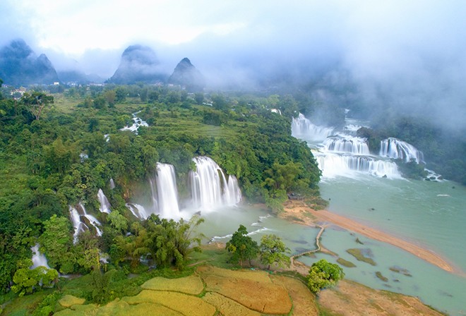 Cao Bang organisiert Tourismusfest des Wasserfalls Ban Gioc - ảnh 1