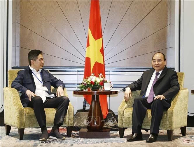 Staatspräsident Nguyen Xuan Phuc trifft Vorsitzenden der Industrie- und Handelskammer Indonesiens - ảnh 1