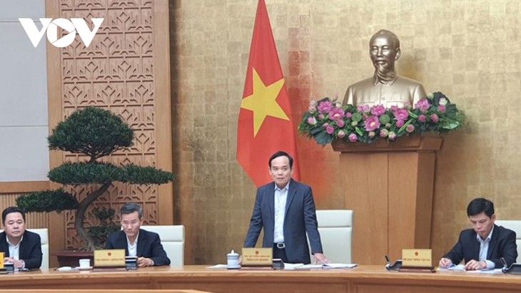 Vizepremierminister Tran Luu Quang: Gewährleistung der Luftfahrtsicherheit ist die wichtigste Aufgabe - ảnh 1
