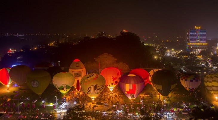 Zahlreiche einzigartige Aktivitäten zum Tourismusjahr Tuyen Quang 2023 - ảnh 1