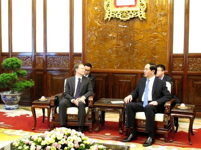 越南国家主席陈大光会见古巴驻越大使和欧盟驻越代表团团长 - ảnh 1