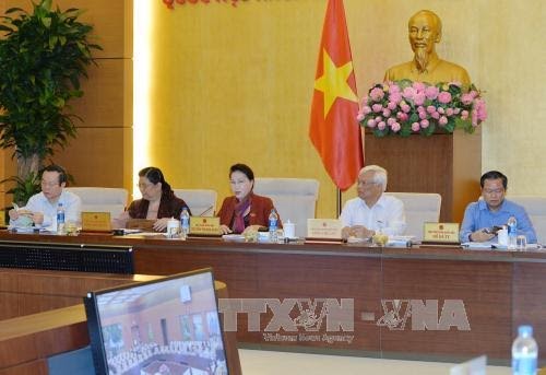 越南国会常务委员会第十次会议闭幕 - ảnh 1