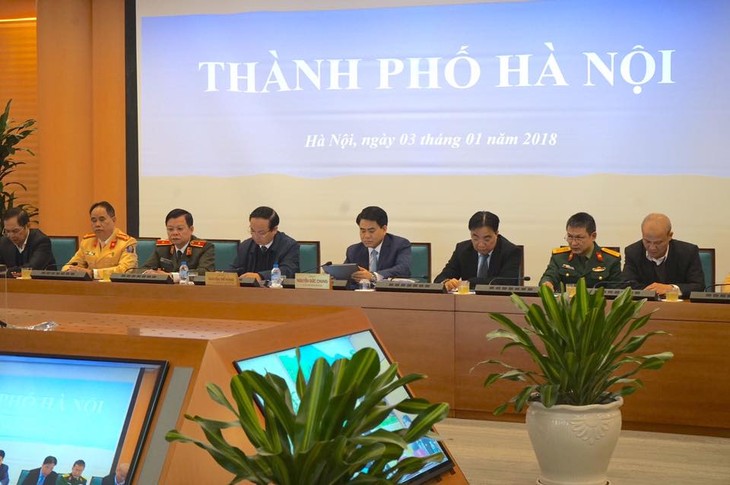 越南2017年交通安全秩序工作总结会议和2018交通安全年启动仪式举行 - ảnh 1