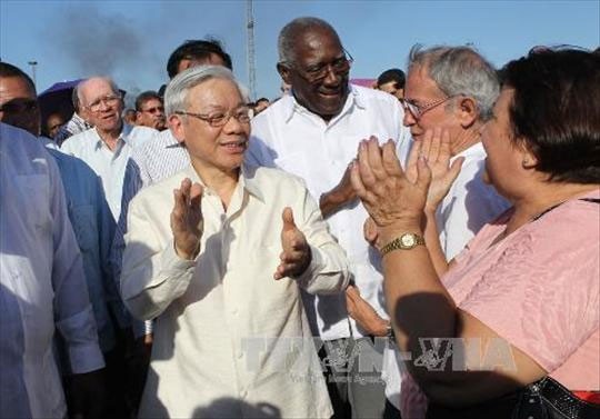 KPV-Generalsekretär Trong trifft Kubas Parlamentspräsident Alarcon - ảnh 1