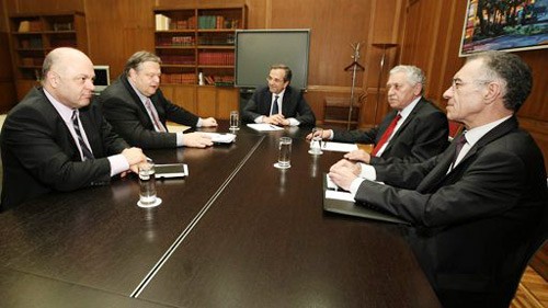 Das neue Kabinett in Griechenland vereidigt  - ảnh 1