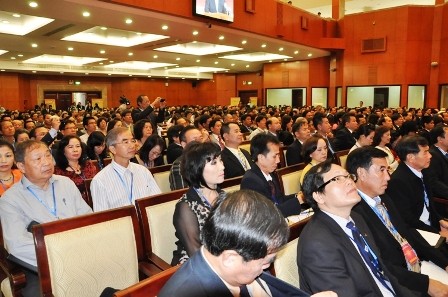 Konferenz des Verbands vietnamesischer Unternehmer im Ausland - ảnh 1