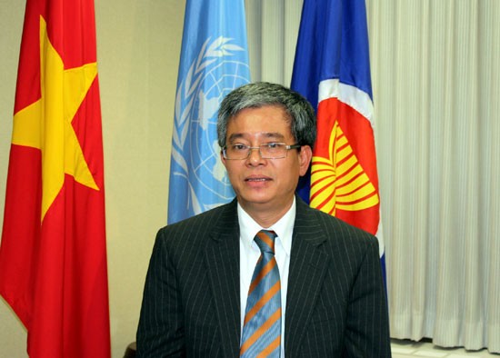 ASEAN vereinbart Zentralrolle zum Schutz des Friedens in der Region - ảnh 1
