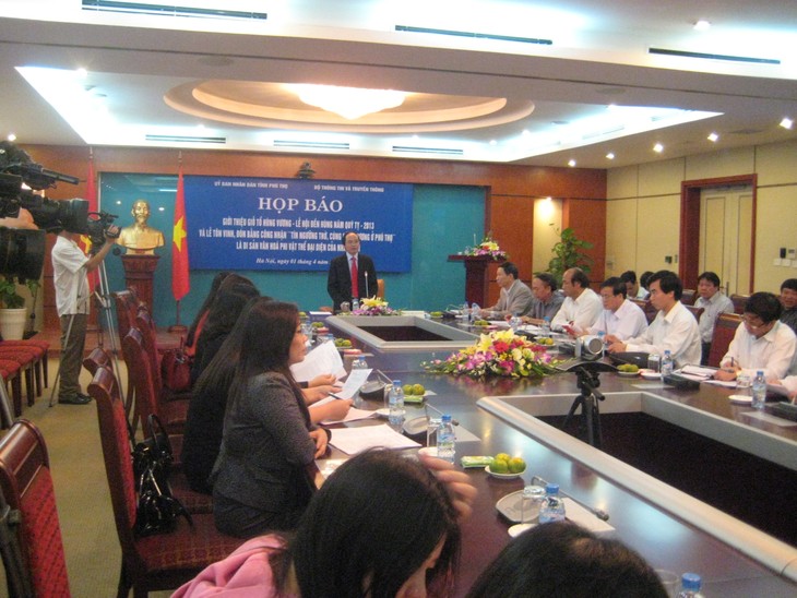 Provinz Phu Tho veröffentlicht Aktivitäten beim Fest des Hung-Könige-Tempels 2013 - ảnh 1