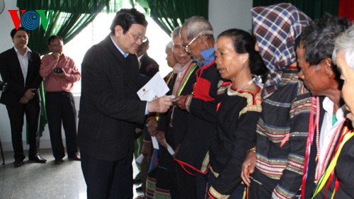 Staatspräsident Truong Tan Sang besucht Phu Yen - ảnh 1