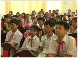 Besuch bei Sonderschulen in Ho Chi Minh Stadt - ảnh 1