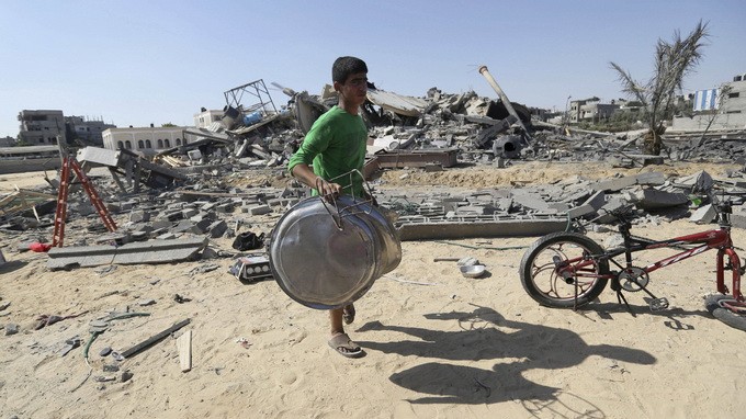Israel setzt Luftangriff auf Gazastreifen fort - ảnh 1