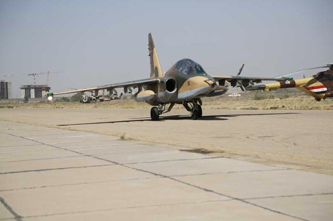 Irak: Bombe fällt aus Kampfjet  - ảnh 1