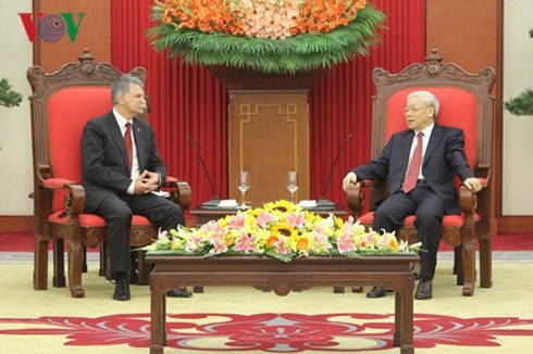 KPV-Generalsekretär Nguyen Phu Trong trifft Ungarns Parlamentspräsident László Kövér - ảnh 1
