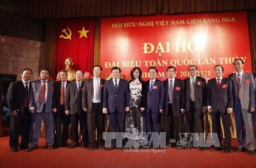 Vizepremierminister Trinh Dinh Dung nimmt an Konferenz der vietnamesisch-russischen Freundschaftsges - ảnh 1