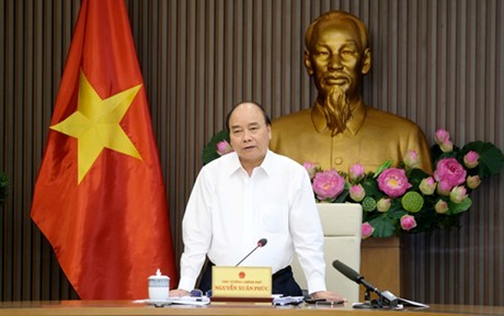 Premierminister Nguyen Xuan Phuc leitet eine Sitzung für Meeresstrategie - ảnh 1
