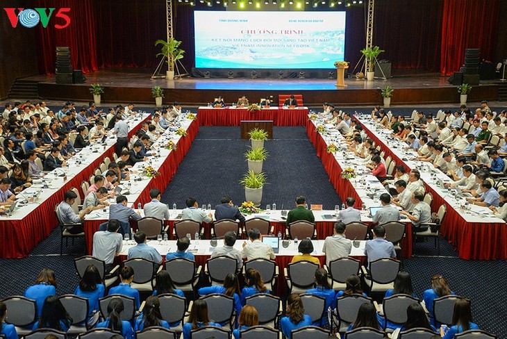 100 Wissenschaftler schlagen Quang Ninh Schritte zur Annäherung der 4. Industrierevolution vor - ảnh 1
