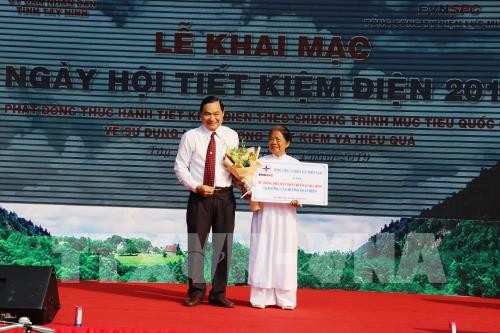 Tay Ninh: Festtag für Stromsparen 2019 - ảnh 1