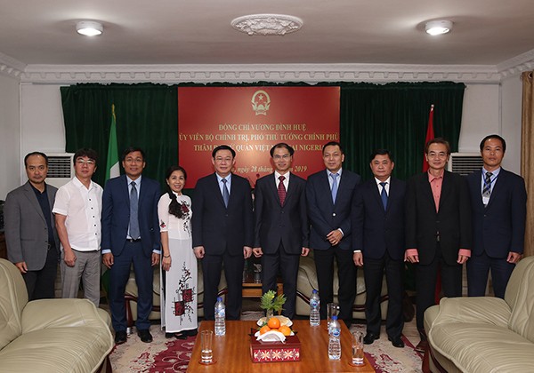 Vizepremierminister Vuong Dinh Hue: erste Fundamente für den Handel mit Nigeria - ảnh 1
