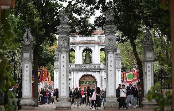 Hanoi fördert Tourismus und wirbt für Touristenziele in zehn europäischen Ländern - ảnh 1