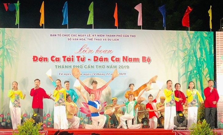 Festival für Don Ca Tai Tu und Volksgesänge des Südens in Can Tho 2019 - ảnh 1