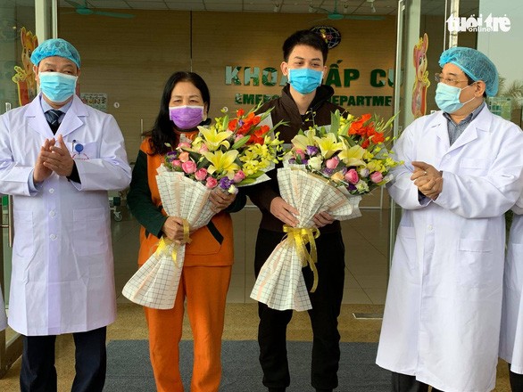 Covid-19 in Vietnam: vier weitere Patienten werden aus Krankenhaus entlassen - ảnh 1
