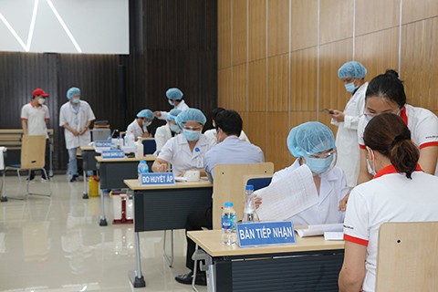 Vietnam verstärkt die Bekämpfung der Covid-19-Epidemie - ảnh 1
