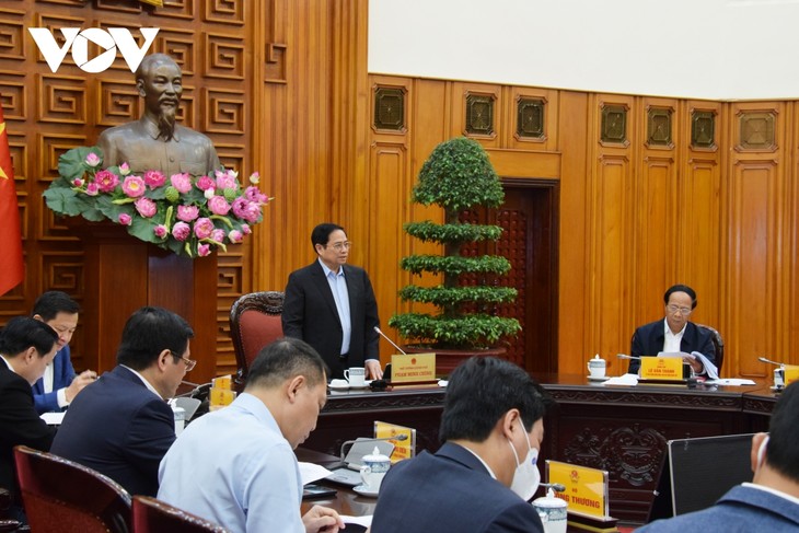 Premierminister Pham Minh Chinh leitet eine Sitzung über Stromversorgung und -erzeugung - ảnh 1