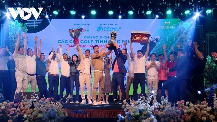 Golf-Club-Meisterschaft in Bac Ninh verbindet die Golfer - ảnh 1