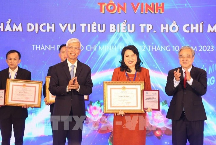 Vietnamesische Unternehmer begleiten die Entwicklung des Landes - ảnh 1