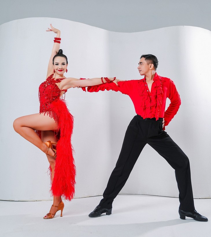 Vietnamesisches Tanzpaar beteiligt sich an Tanzsport-WM der WDSF in Deutschland - ảnh 1