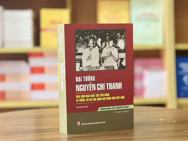 Ein Buch über große Verdienste von General Nguyen Chi Thanh - ảnh 1