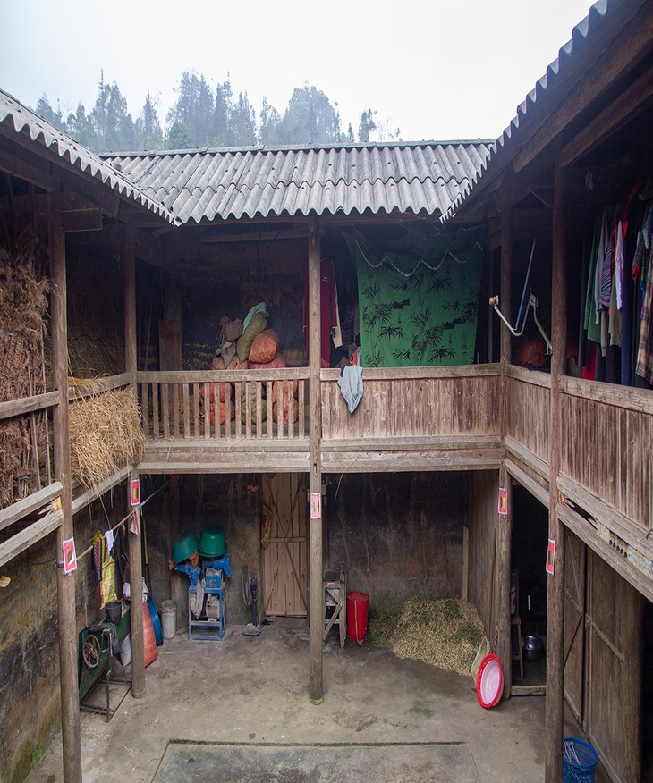Lehm-Häuser der Mong im Kreis Si Ma Cai - ảnh 2