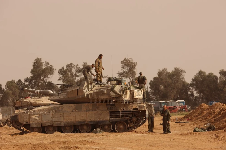 Israels Armee macht „Taktische Pausen” im Süden des Gazastreifens - ảnh 1