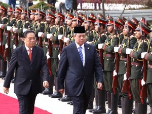 Presiden Indonesia melakukan kunjungan resmi di Laos - ảnh 1