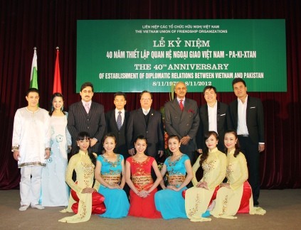 Rapat umum memperingati ultah ke-40 penggalangan hubungan diplomatik Vietnam-Pakistan - ảnh 1