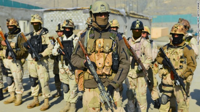 Banyak polisi dan warga sipil tewas dalam serangan Taliban di Afghanistan - ảnh 1