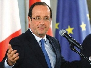Presiden Perancis, Francois Hollande  melakukan kunjungan di Rusia  - ảnh 1