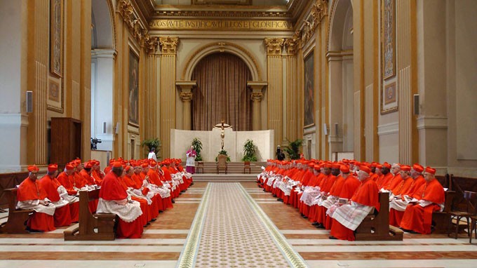 Dewan Kardinal mulai menyelenggarakan rapat tertutup untuk memilih Paus baru - ảnh 1