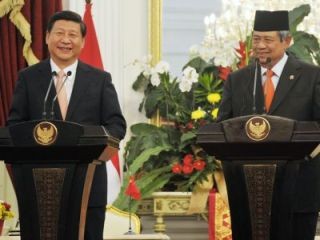 Tiongkok dan Indonesia mengimbau upaya mempertahankan perdamaian di Laut Timur - ảnh 1