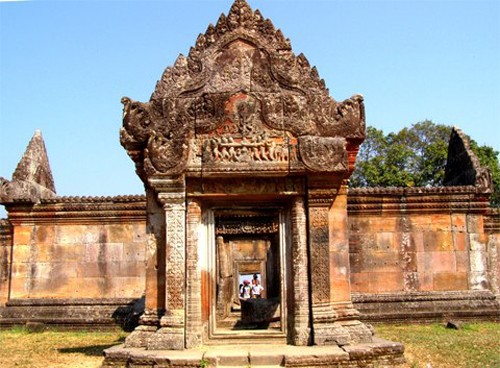  Kamboja mempunyai kedaulatan atas seluruh kawasan candi Preah Vihear - ảnh 1
