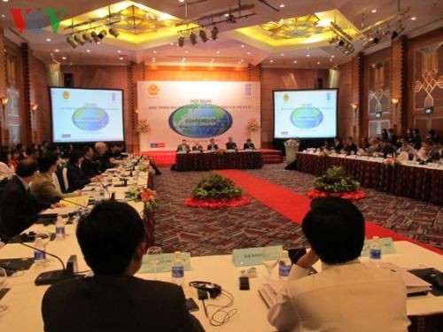 Vietnam beserta anggota-anggota APEC mendorong pertumbuhan dan konektivitas ekonomi di kawasan - ảnh 1