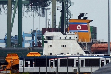 Panama mengeluarkan syarat untuk melepaskan kapal RDR Korea mengangkut senjata - ảnh 1